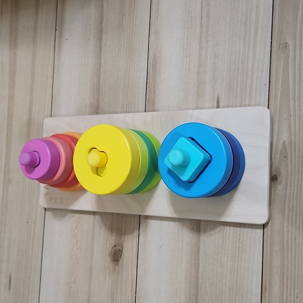 Lovevery sorting puzzle twist pivot stacking investigator(months 31,32,3… - Picture 1 of 5